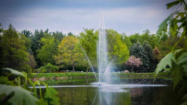 Scott Clover ¾ HP Floating Fountain Scott Aerator 